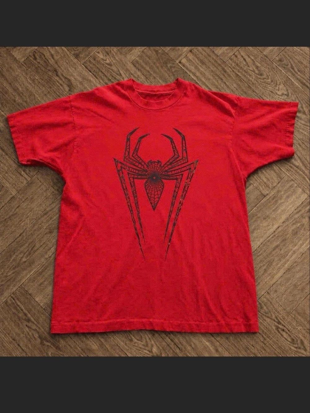 Gildan Short-Sleeve Spiderman Tee with Black Spider Graphic Unisex Size Small